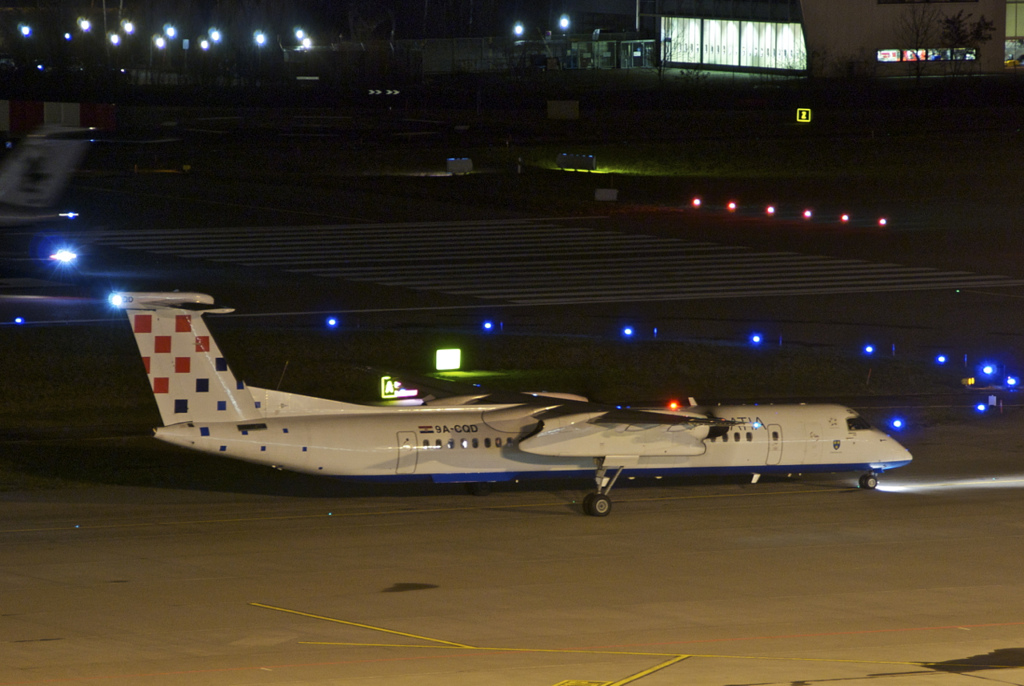 Photo of Croatia Airlines 9A-CQD, De Havilland Dash 8 (400)