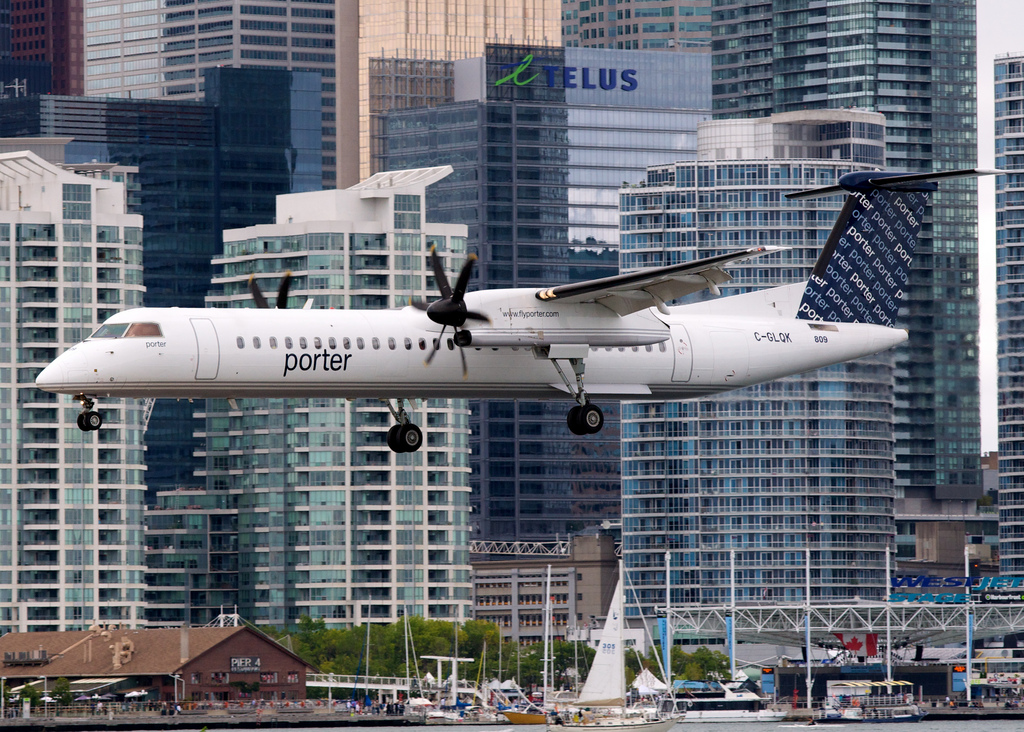 Photo of Porter Airlines C-GLQK, De Havilland Dash 8 (400)