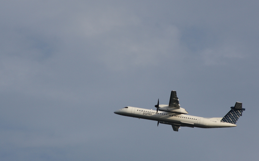 Photo of Porter Airlines C-GLQM, De Havilland Dash 8 (400)