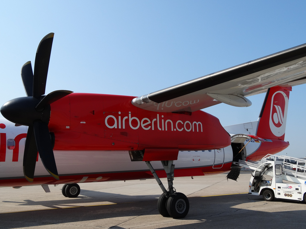 Photo of Luftfahrtgesellschaft Walter D-ABQD, De Havilland Dash 8 (400)