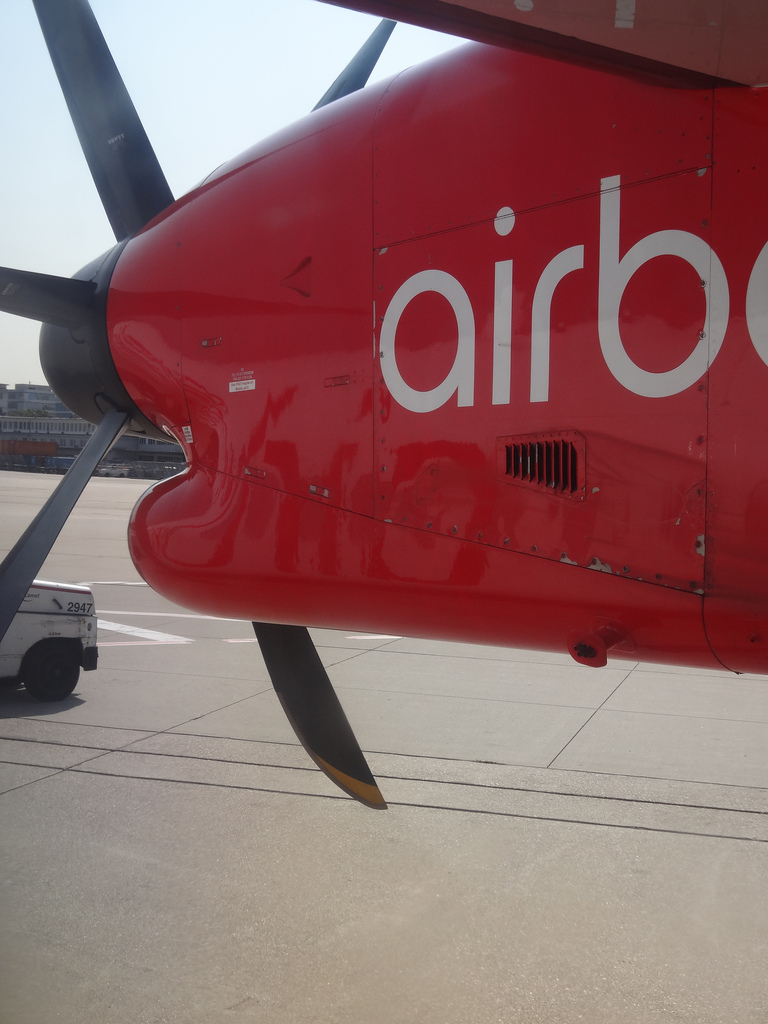 Photo of Luftfahrtgesellschaft Walter D-ABQD, De Havilland Dash 8 (400)