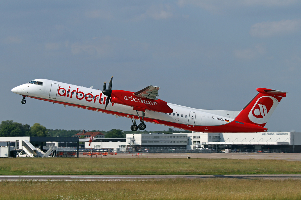 Photo of Luftfahrtgesellschaft Walter D-ABQD, De Havilland Dash 8 (400)