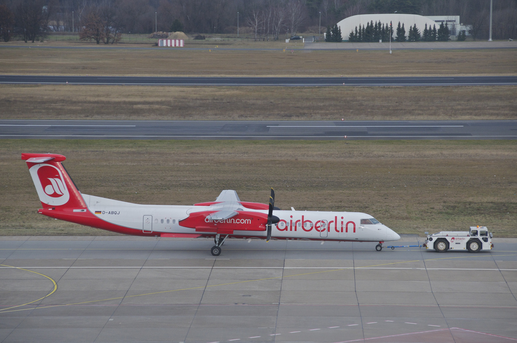 Photo of Luftfahrtgesellschaft Walter D-ABQJ, De Havilland Dash 8 (400)