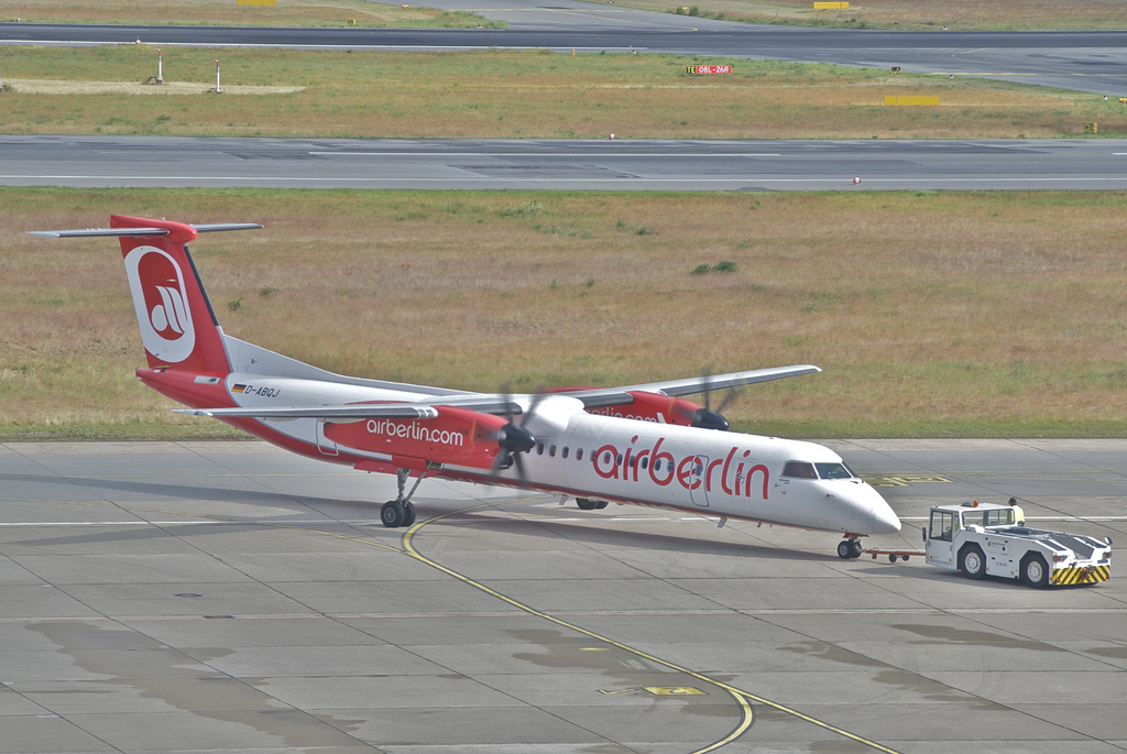 Photo of Luftfahrtgesellschaft Walter D-ABQJ, De Havilland Dash 8 (400)