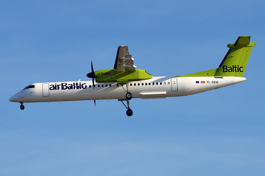 Photo of AirBaltic YL-BBW, De Havilland Dash 8 (400)