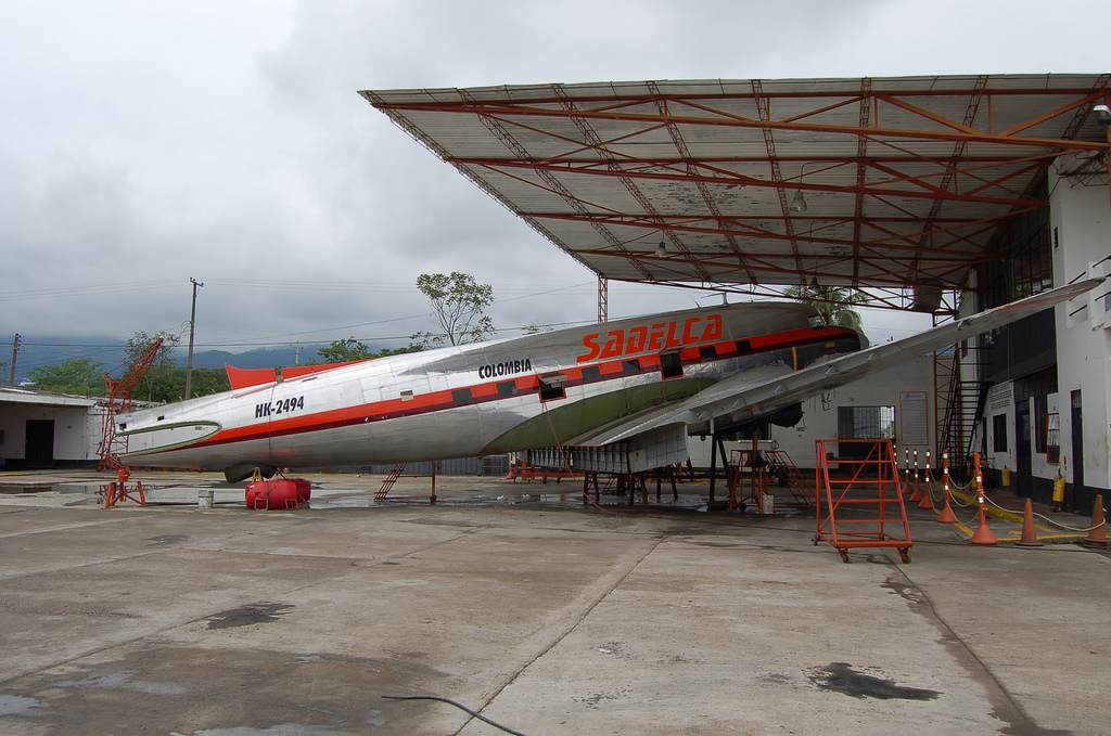Photo of Laser Aereo Colombia HK-2494, DOUGLAS DC-3