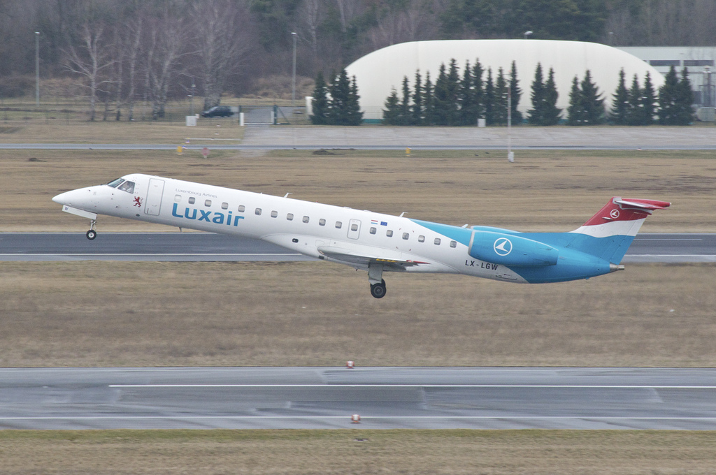 Photo of Luxair LX-LGW, Embraer ERJ-145