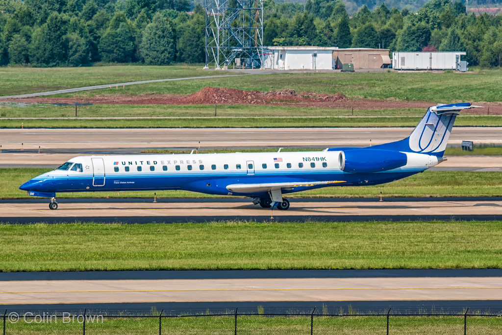 Photo of Via Airlines N841HK, Embraer ERJ-145