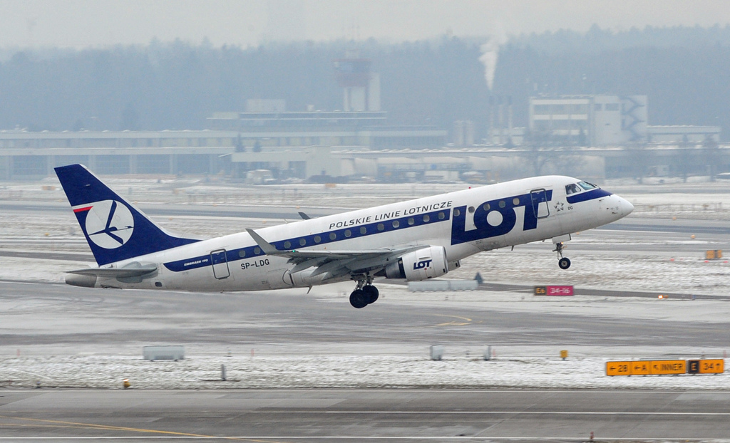 Photo of LOT Polish Airlines SP-LDG, Embraer ERJ-170
