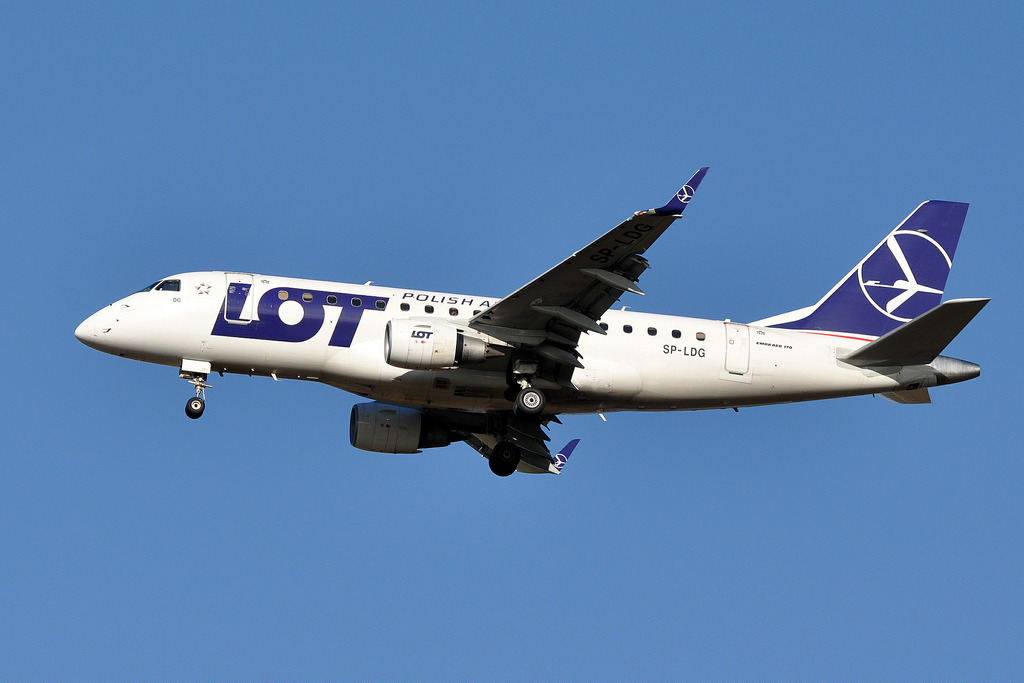 Photo of LOT Polish Airlines SP-LDG, Embraer ERJ-170