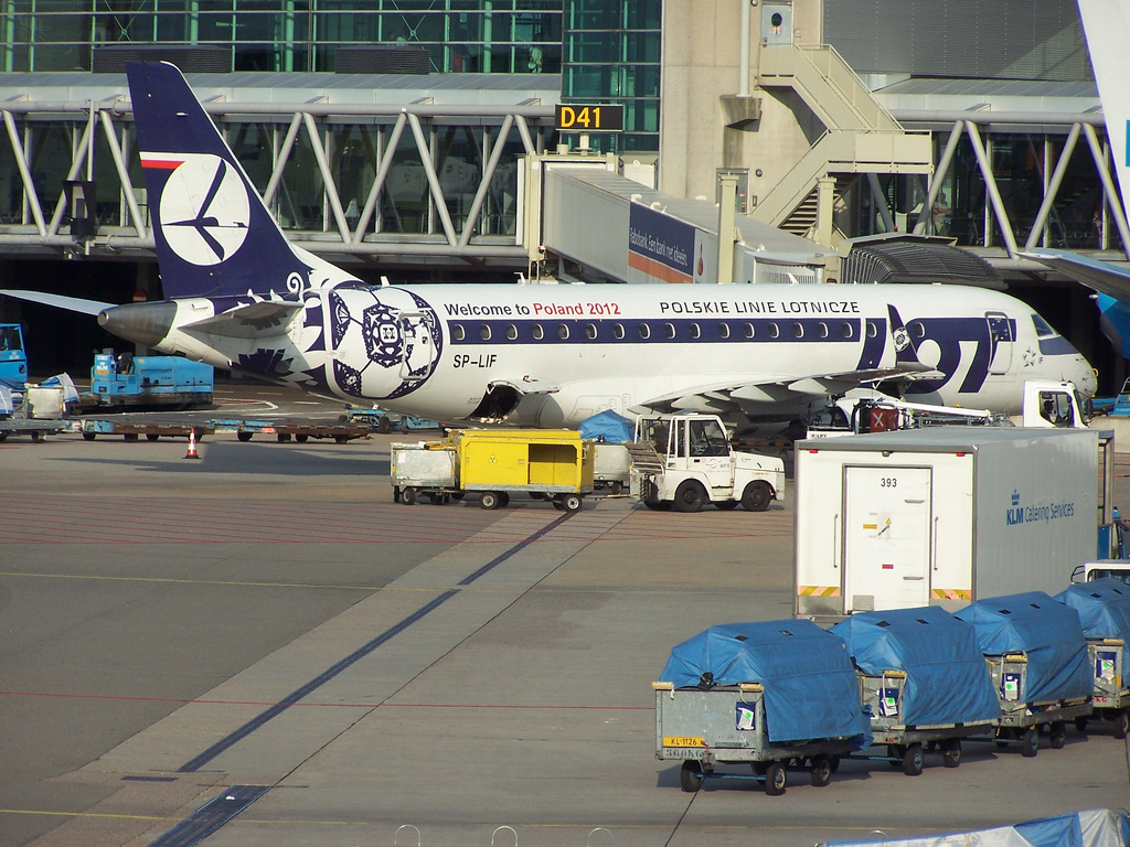 Photo of LOT Polish Airlines SP-LIF, Embraer ERJ-170
