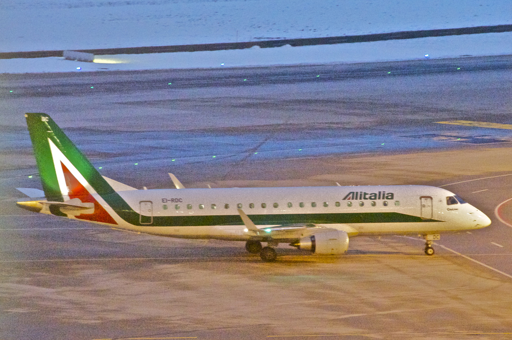 Photo of Alitalia Cityliner EI-RDC, Embraer ERJ-175
