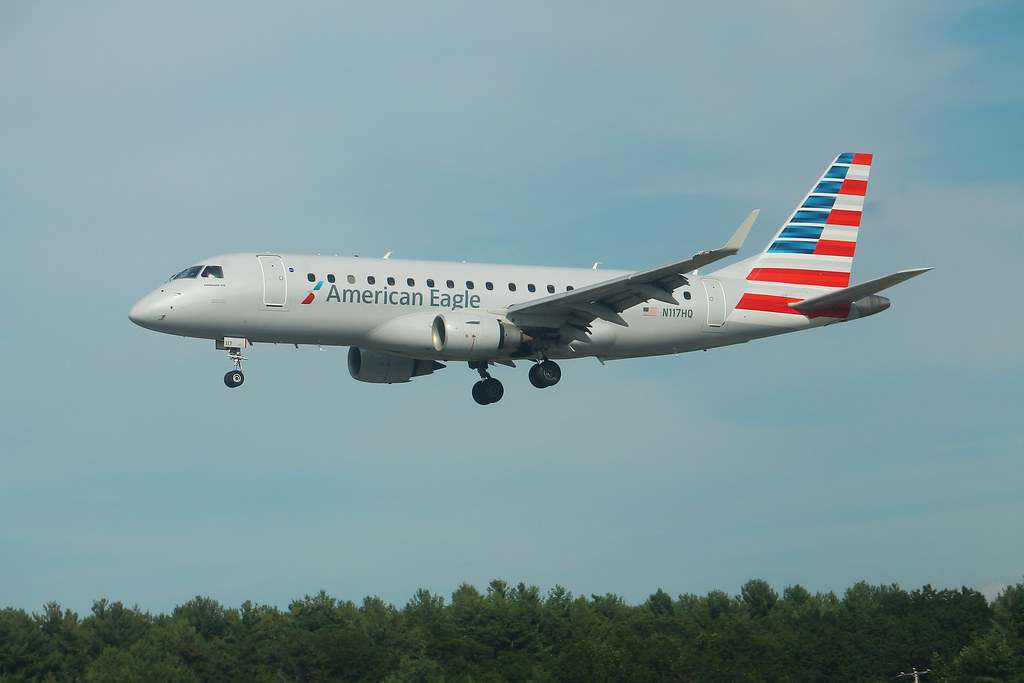 Photo of Republic Airways N117HQ, Embraer ERJ-175