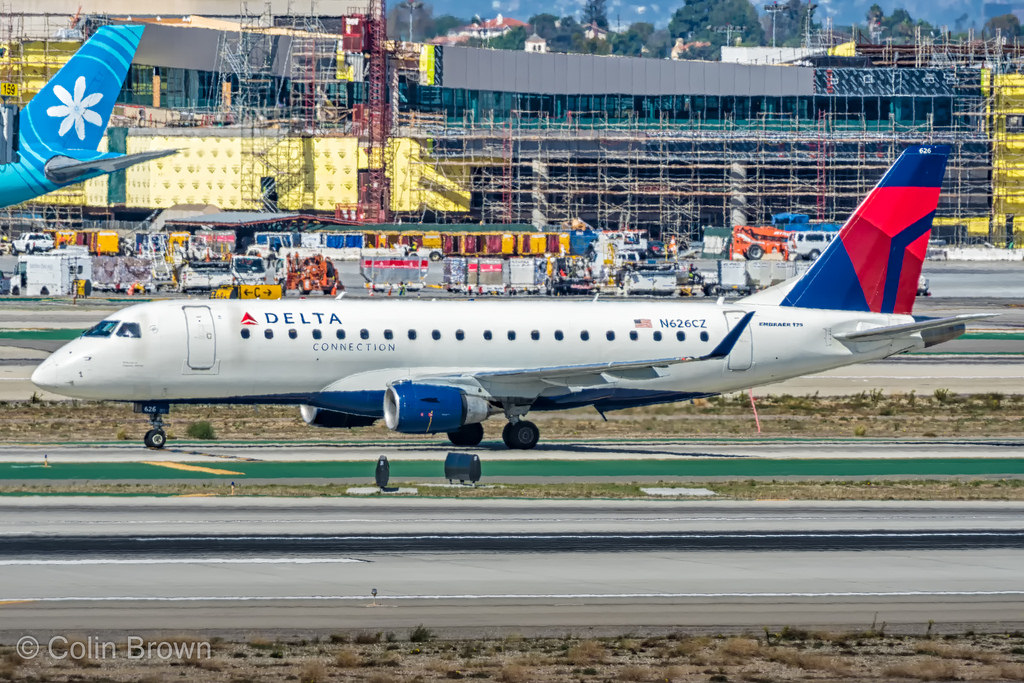 Photo of Compass Airlines N626CZ, Embraer ERJ-175