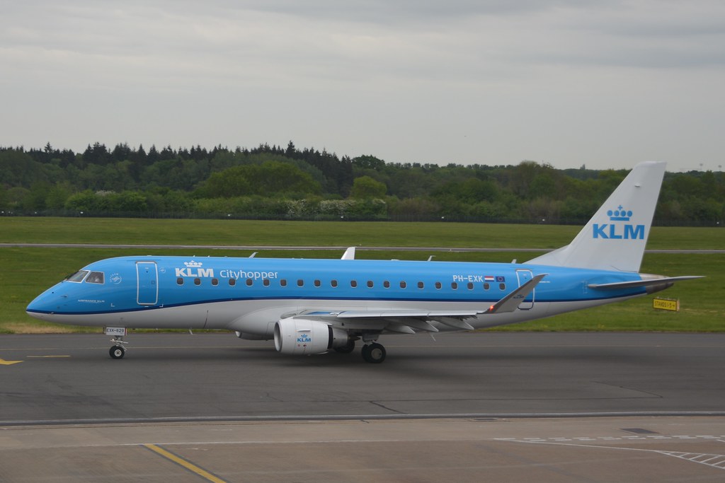 Photo of KLM Cityhopper PH-EXK, Embraer ERJ-175