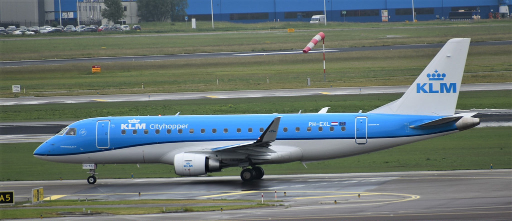 Photo of KLM Cityhopper PH-EXL, Embraer ERJ-175