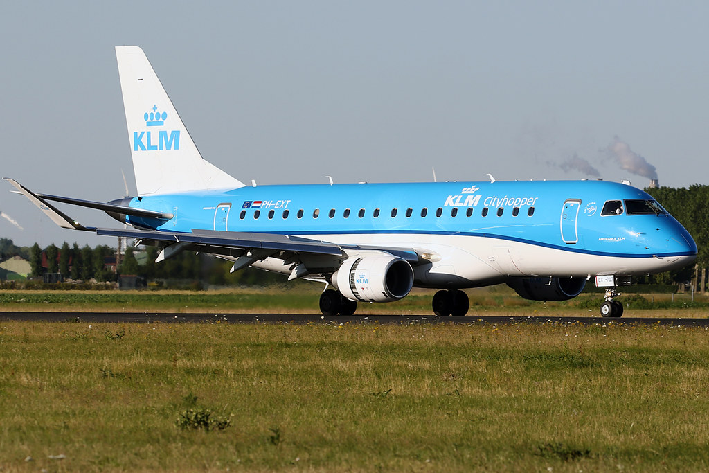 Photo of KLM Cityhopper PH-EXT, Embraer ERJ-175
