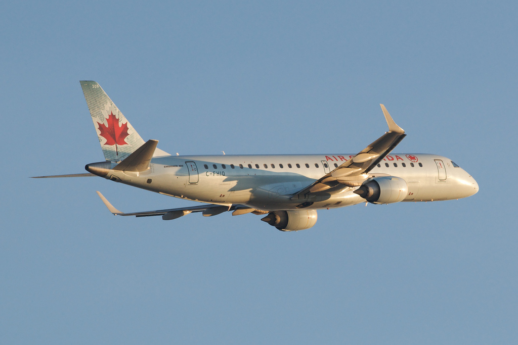 Photo of Air Canada C-FHIQ, Embraer ERJ-190