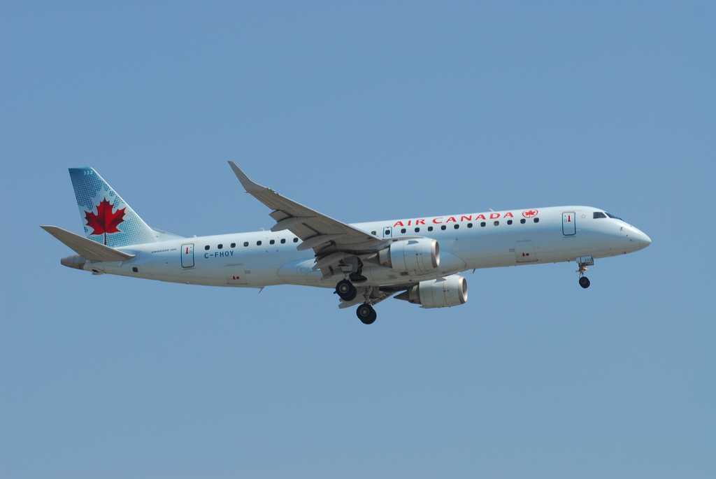 Photo of Air Canada C-FHOY, Embraer ERJ-190