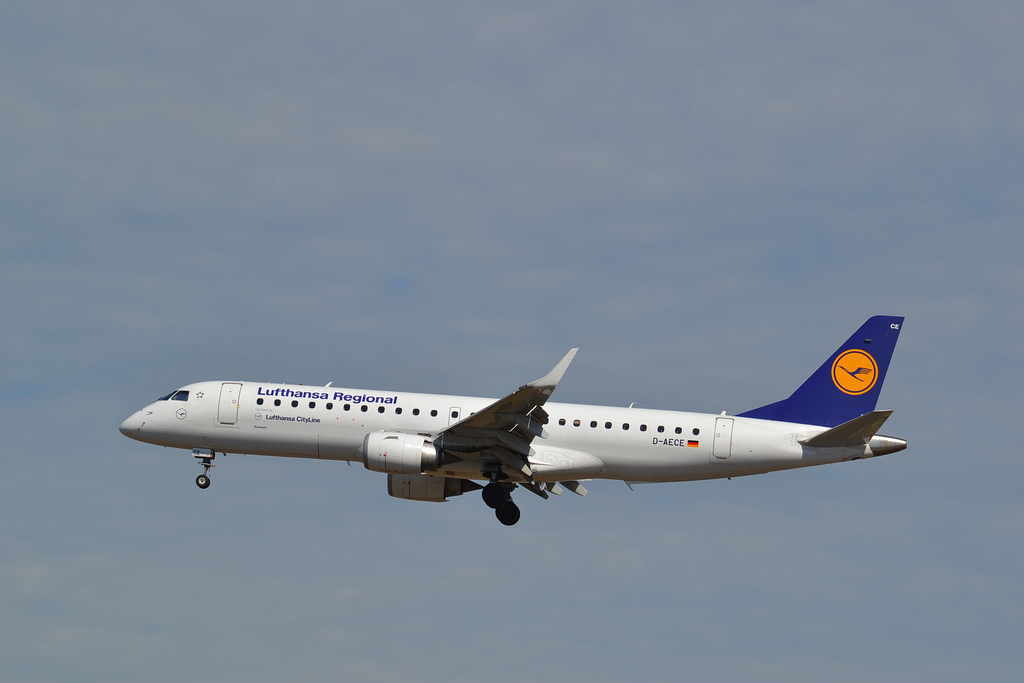 Photo of Lufthansa Cityline D-AECE, Embraer ERJ-190