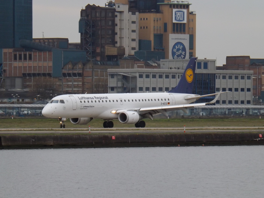 Photo of Lufthansa Cityline D-AECG, Embraer ERJ-190