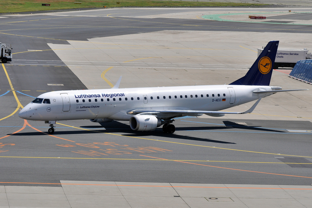 Photo of Lufthansa Cityline D-AECI, Embraer ERJ-190