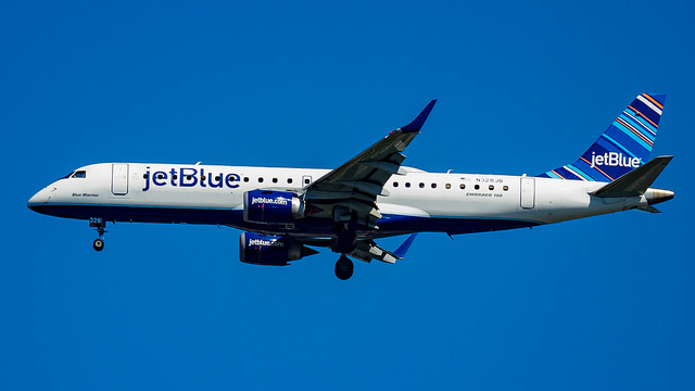 Photo of N328JB