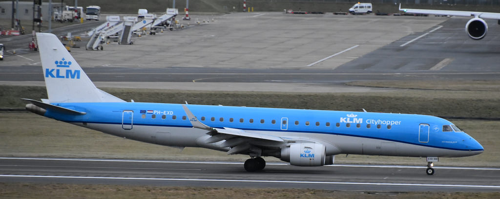 Photo of KLM Cityhopper PH-EXD, Embraer ERJ-190