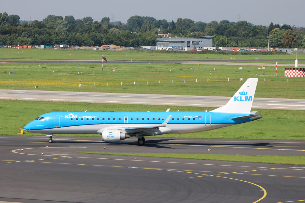 Photo of KLM Cityhopper PH-EXD, Embraer ERJ-190
