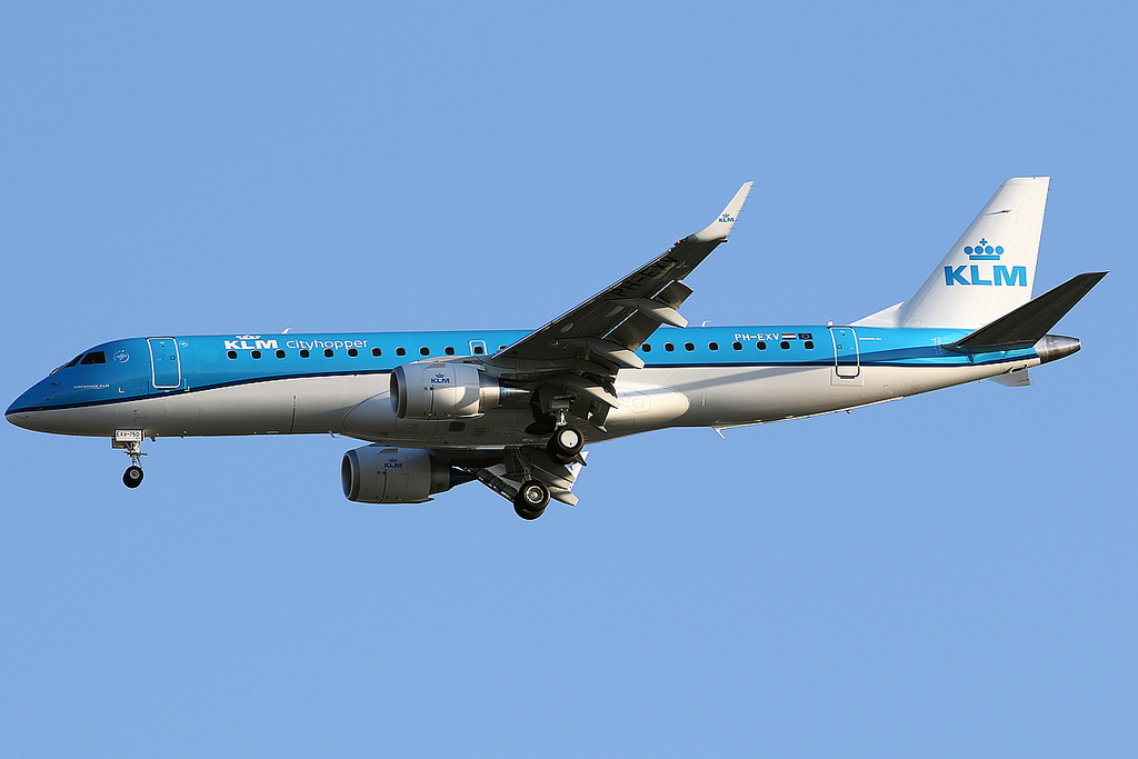 Photo of KLM Cityhopper PH-EXV, Embraer ERJ-190