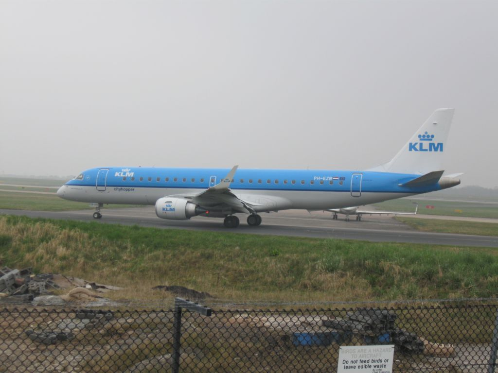 Photo of KLM Cityhopper PH-EZB, Embraer ERJ-190
