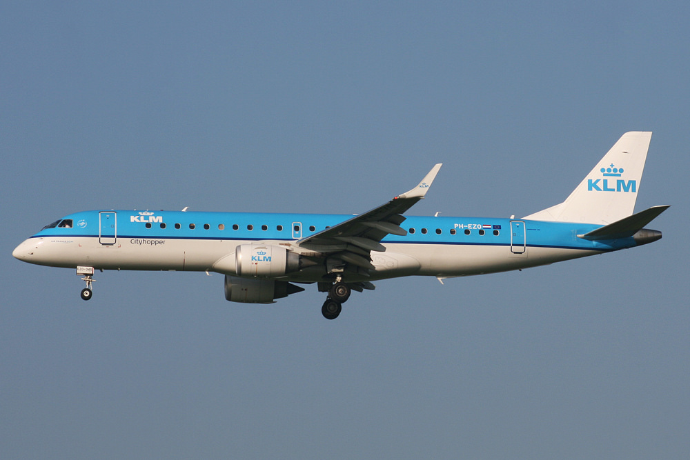 Photo of KLM Cityhopper PH-EZO, Embraer ERJ-190