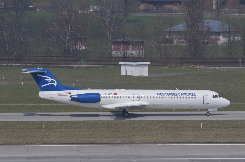 Photo of Montenegro Airlines 4O-AOP, Fokker 100