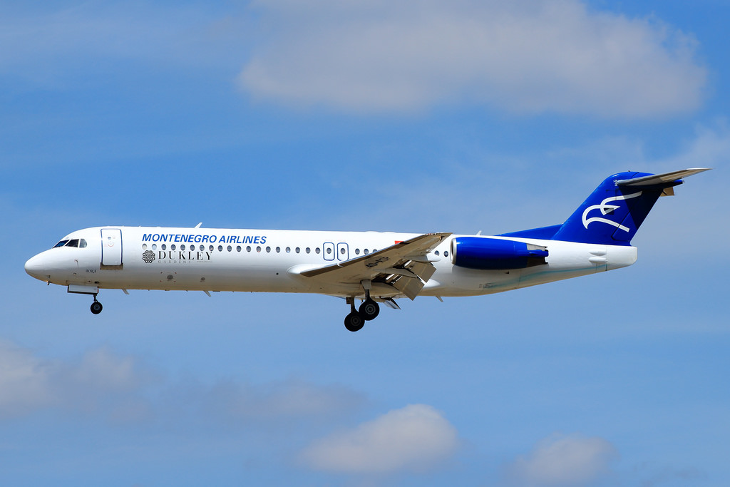 Photo of Montenegro Airlines 4O-AOP, Fokker 100