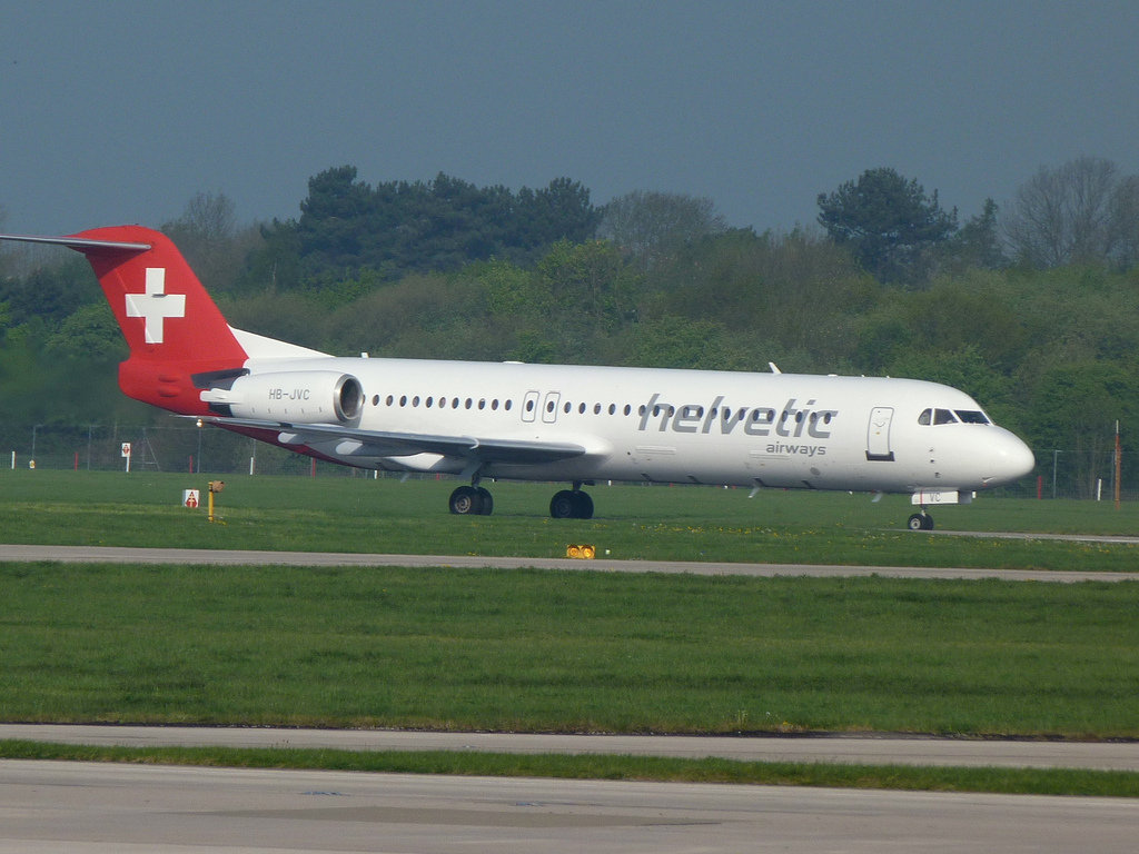 Photo of Helvetic HB-JVC, Fokker 100