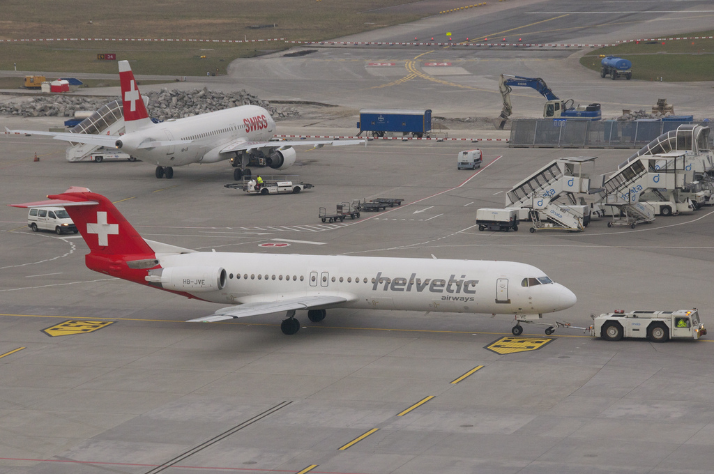Photo of Helvetic HB-JVE, Fokker 100