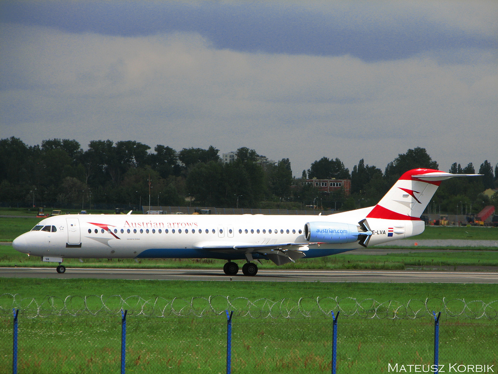Photo of Austrian Airlines OE-LVA, Fokker 100