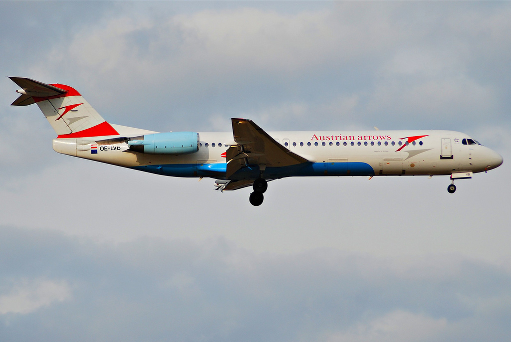 Photo of Austrian Airlines OE-LVB, Fokker 100