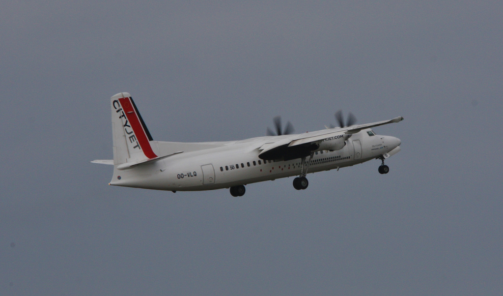 Photo of VLM OO-VLQ, Fokker 50