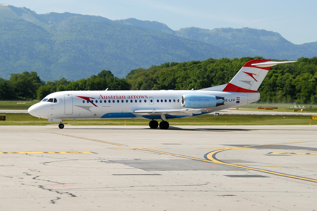 Photo of Austrian Airlines OE-LFP, Fokker 70