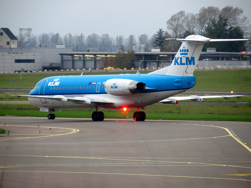 Photo of KLM Cityhopper PH-KZC, Fokker 70