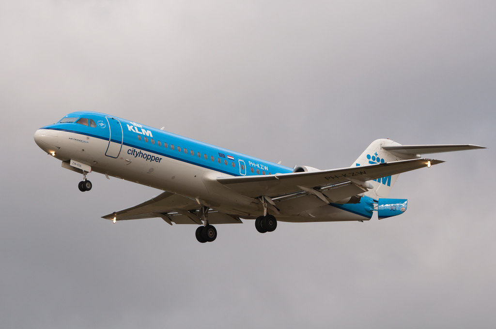 Photo of KLM Cityhopper PH-KZW, Fokker 70