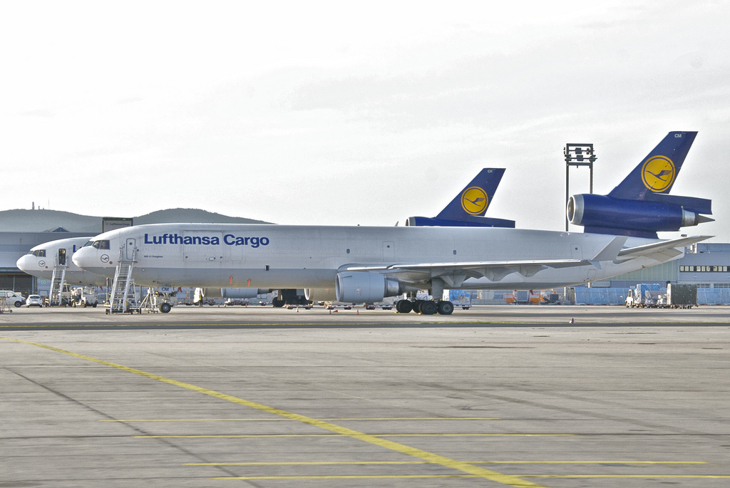 Photo of Lufthansa Cargo D-ALCM, McDonnell Douglas MD-11