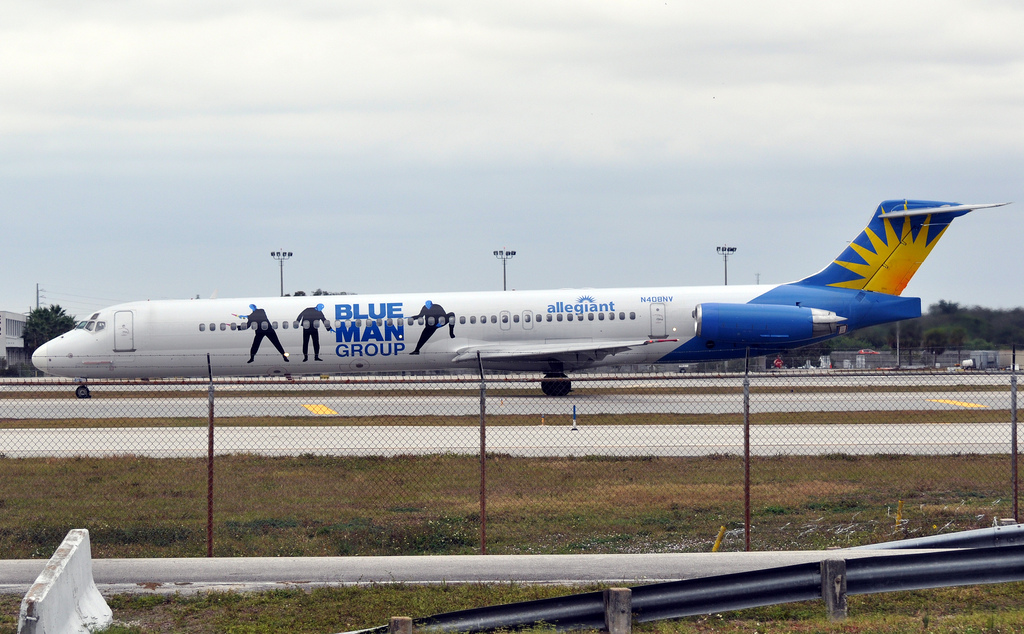 Photo of Allegiant Air N408NV, McDonnell Douglas MD-82