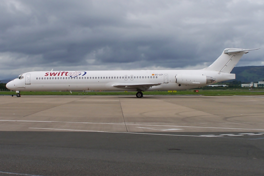 Photo of Swiftair EC-LEY, McDonnell Douglas MD-83
