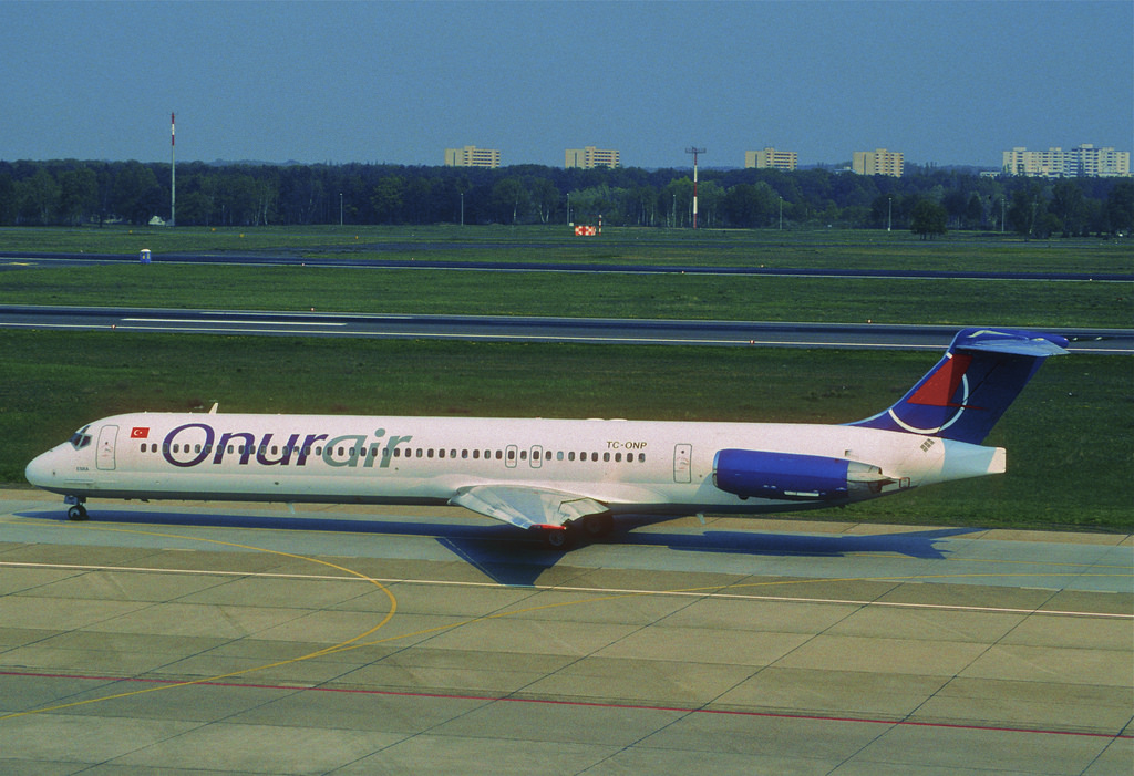 Photo of Taban Air EP-TBB, McDonnell Douglas MD-88