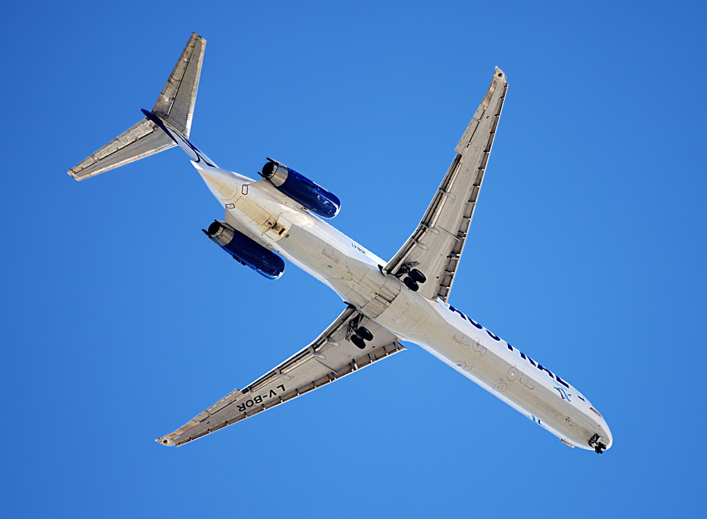 Photo of Austral Airlines LV-BOR, McDonnell Douglas MD-88