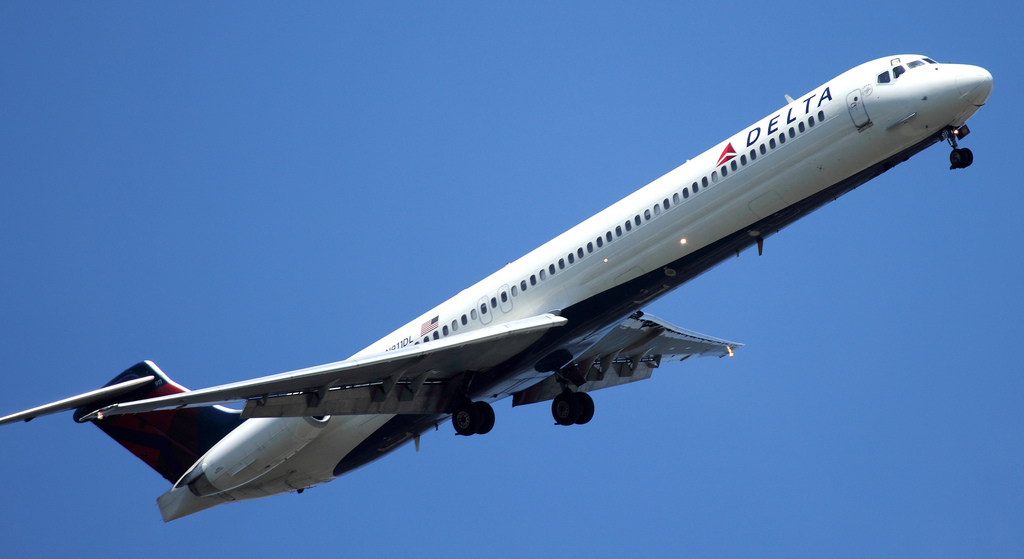 Photo of Delta Airlines N911DL, McDonnell Douglas MD-88
