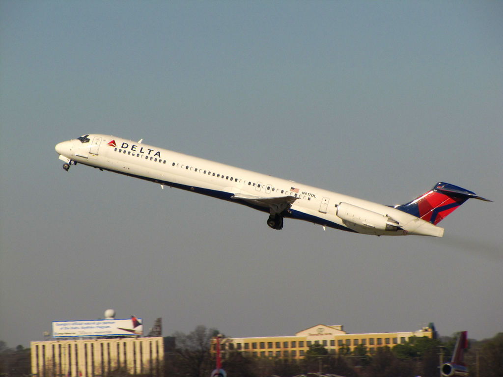Photo of Delta Airlines N917DL, McDonnell Douglas MD-88