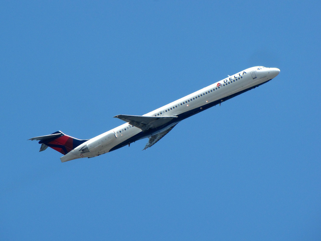 Photo of Delta Airlines N923DL, McDonnell Douglas MD-88